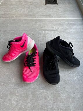 Nike Hot Pink and Black Pair of Running Sneakers